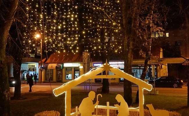 Otvoren Advent u Jaski!