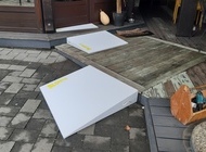 Nabavom mobilnih rampi omogućen pristup osobama s tjelesnim invaliditetom na ruti kulTure u Jastrebarskom